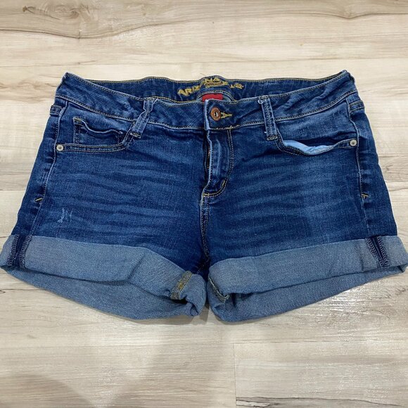 Arizona Jean Company Pants - Arizona Jeans Women’s Size 7 Rolled Cuff Denim Shorts Mid Rise 0245